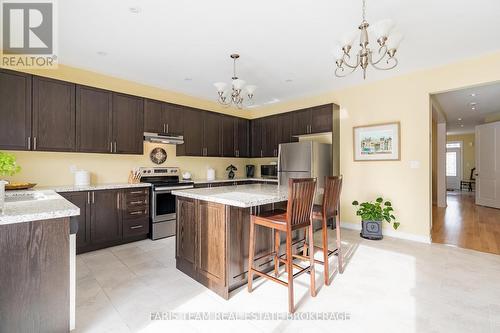 1041 Wickham Road, Innisfil, ON - Indoor Photo Showing Kitchen With Upgraded Kitchen