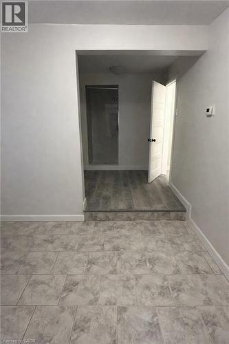 940 Barton Street E, Hamilton, ON 