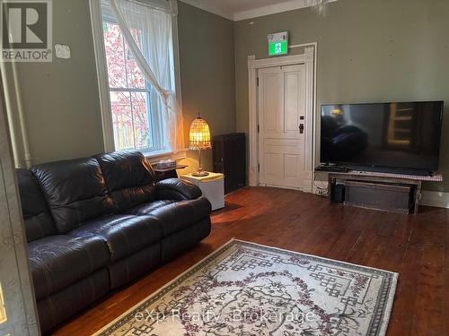 16 Peter Street S, South Bruce, ON - Indoor Photo Showing Living Room
