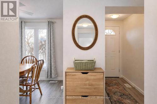 Front Foyer - 12 - 91 Avonwood Drive, Stratford, ON - Indoor