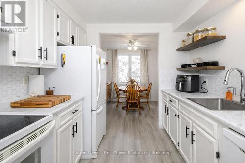 Kitchen - 12 - 91 Avonwood Drive, Stratford, ON - Indoor Photo Showing Kitchen