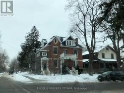 A - 501 O'CONNOR STREET  Ottawa, ON K1S 3P6