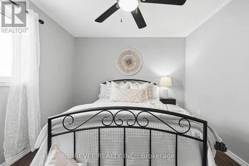 617 Clancy Crescent, Peterborough (Otonabee Ward 1), ON - Indoor Photo Showing Bedroom