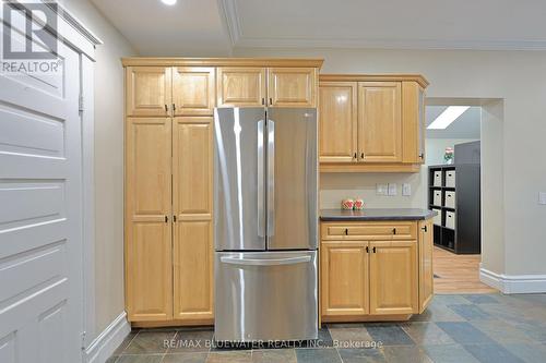 181 Parkhill Main Street, North Middlesex (Parkhill), ON - Indoor Photo Showing Kitchen