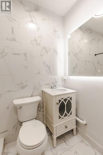 612 Trillium Drive, Southwest Middlesex, ON - Indoor Photo Showing Bathroom