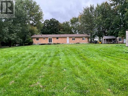 612 Trillium Drive, Southwest Middlesex, ON - Outdoor