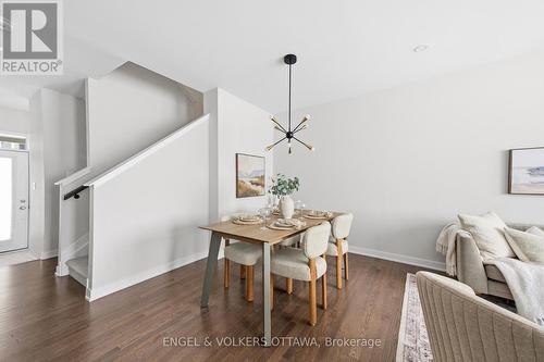302 Canadensis Lane, Ottawa, ON - Indoor Photo Showing Dining Room