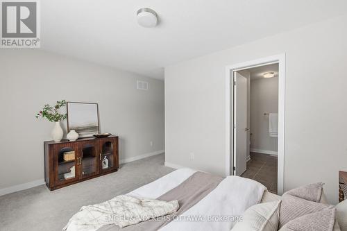 302 Canadensis Lane, Ottawa, ON - Indoor Photo Showing Bedroom