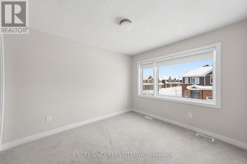 302 Canadensis Lane, Ottawa, ON - Indoor Photo Showing Other Room