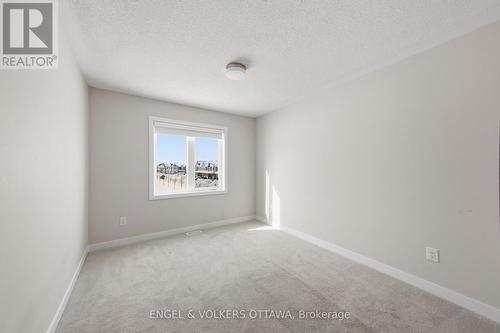302 Canadensis Lane, Ottawa, ON - Indoor Photo Showing Other Room