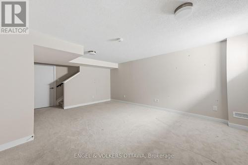 302 Canadensis Lane, Ottawa, ON - Indoor Photo Showing Other Room