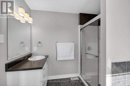 457 Barrick Hill Road, Ottawa, ON - Indoor Photo Showing Bathroom