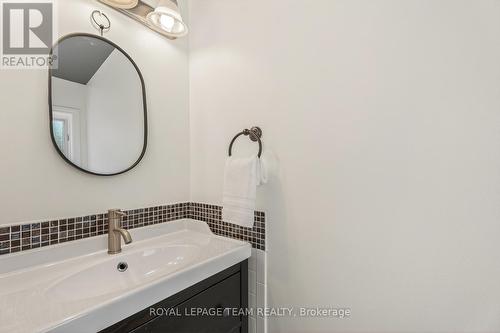 77 Armagh Way, Ottawa, ON - Indoor Photo Showing Bathroom
