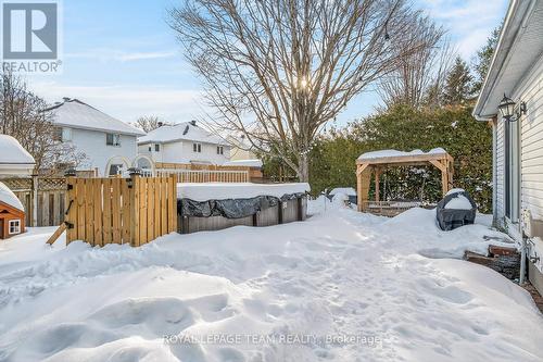 77 Armagh Way, Ottawa, ON - Outdoor