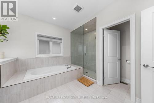 separate water closet with toilet/bidet - 25 Philmori Boulevard, Pelham (Fonthill), ON - Indoor Photo Showing Bathroom