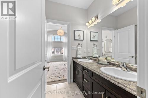 Jack & Jill 5 pcs. access - 25 Philmori Boulevard, Pelham (Fonthill), ON - Indoor Photo Showing Bathroom