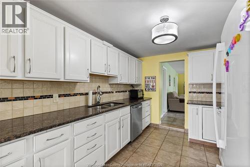 86 Draper Street, Colchester, ON - Indoor Photo Showing Kitchen With Double Sink