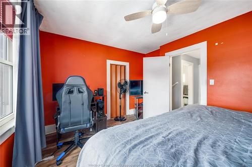 1088 Hickory, Windsor, ON - Indoor Photo Showing Bedroom
