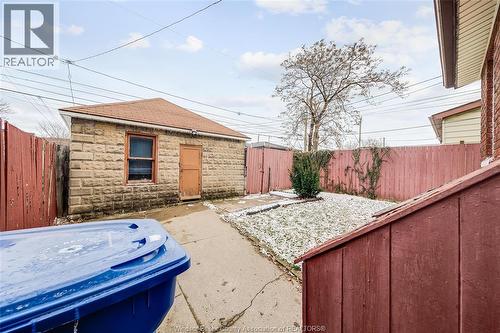 1088 Hickory, Windsor, ON - Outdoor