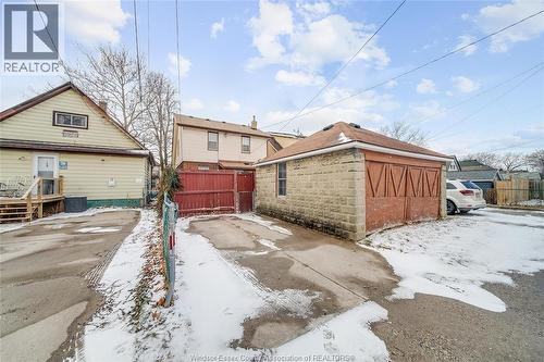 1088 Hickory, Windsor, ON - Outdoor