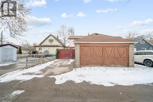 1088 Hickory, Windsor, ON - Outdoor