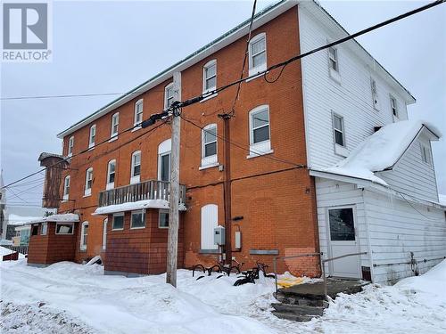 3650 Errington Avenue, Chelmsford, ON - Outdoor With Exterior