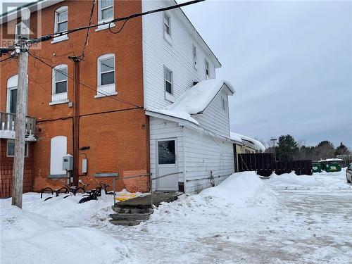 3650 Errington Avenue, Chelmsford, ON - Outdoor With Exterior