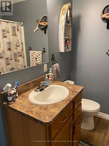 50 - 33 Pitt Street, Bayham, ON - Indoor Photo Showing Bathroom