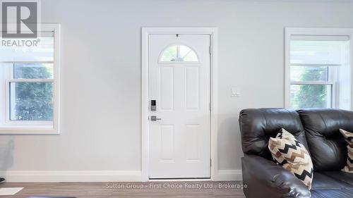 54 Waterloo Street, West Perth (Mitchell), ON - Indoor Photo Showing Other Room