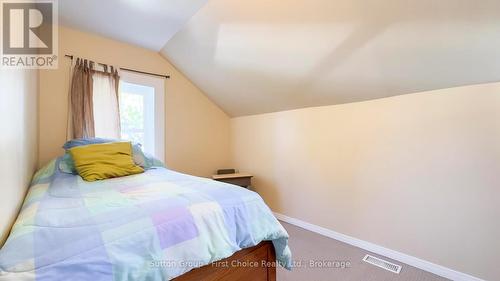 54 Waterloo Street, West Perth (Mitchell), ON - Indoor Photo Showing Bedroom