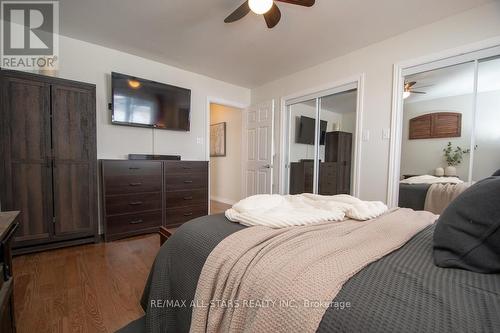 874 Monarch Road, Kawartha Lakes (Lindsay), ON - Indoor Photo Showing Bedroom