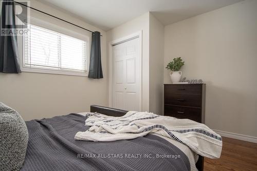 874 Monarch Road, Kawartha Lakes (Lindsay), ON - Indoor Photo Showing Bedroom