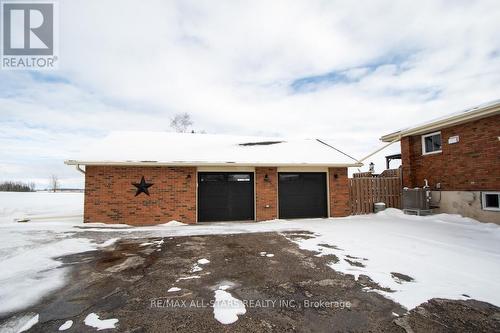 2.5 Car Garage - 874 Monarch Road, Kawartha Lakes (Lindsay), ON - Outdoor