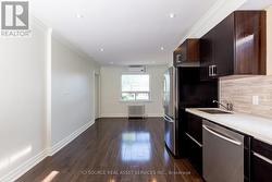 D - 253 LAKESHORE ROAD E  Mississauga, ON L5G 1G8