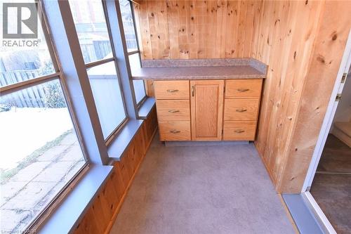 Enclosed Porch - 261 Prospect Street S, Hamilton, ON - Indoor Photo Showing Other Room