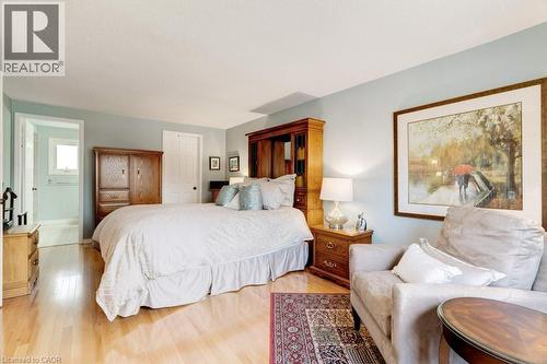 2251 Mansfield Drive, Burlington, ON - Indoor Photo Showing Bedroom