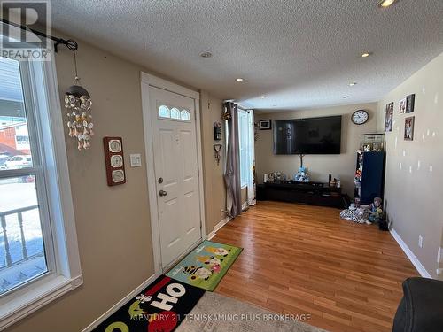 60 Woods Street, Kirkland Lake (Kl & Area), ON - Indoor Photo Showing Other Room