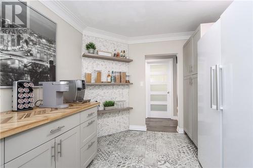 81 Forestdale Drive, Sudbury, ON - Indoor