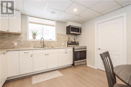 81 Forestdale Drive, Sudbury, ON - Indoor Photo Showing Kitchen With Upgraded Kitchen