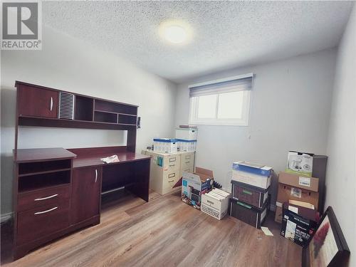 9 Falcon Street, Chelmsford, ON - Indoor