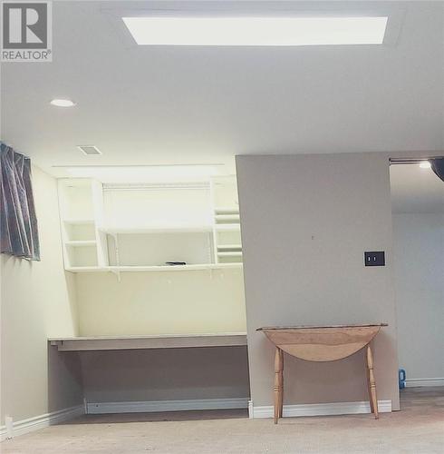 9 Falcon Street, Chelmsford, ON - Indoor With Storage