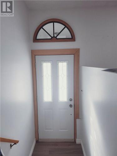 9 Falcon Street, Chelmsford, ON - Indoor Photo Showing Other Room