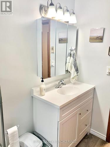 Unit 2 - 16 Daly Street, Kingston (Rideau), ON - Indoor Photo Showing Bathroom