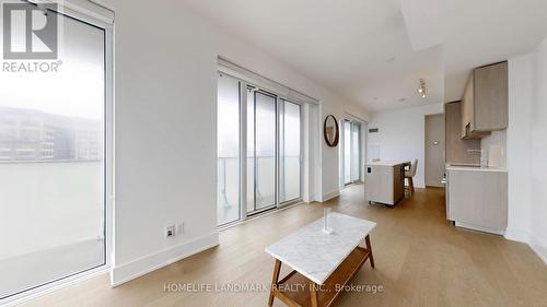 2305 - 200 Bloor Street W, Toronto, ON - Indoor