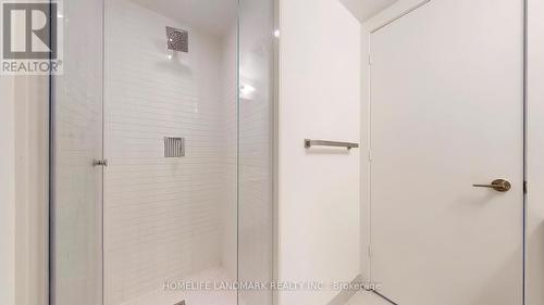 2305 - 200 Bloor Street W, Toronto, ON - Indoor Photo Showing Bathroom