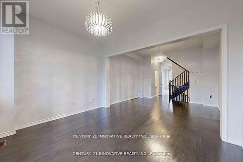 10 Hyderabad Lane, Markham, ON - Indoor Photo Showing Other Room