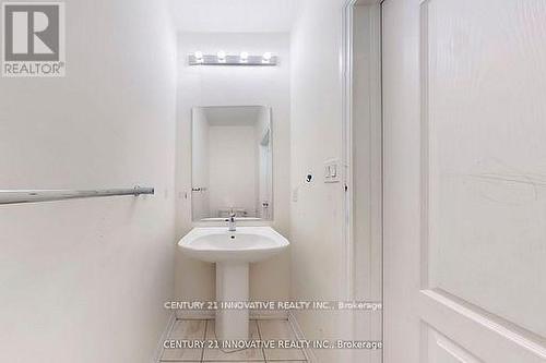10 Hyderabad Lane, Markham, ON - Indoor Photo Showing Bathroom