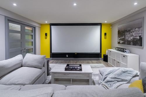 Playroom - 895 Rue Ravel, Brossard, QC - Indoor