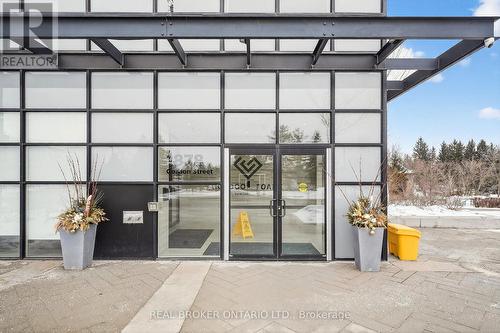 609 - 1878 Gordon Street, Guelph, ON - Indoor Photo Showing Garage