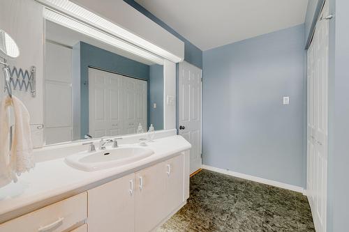 Bathroom - 251 Boul. Victorin, Donnacona, QC - Indoor Photo Showing Bathroom